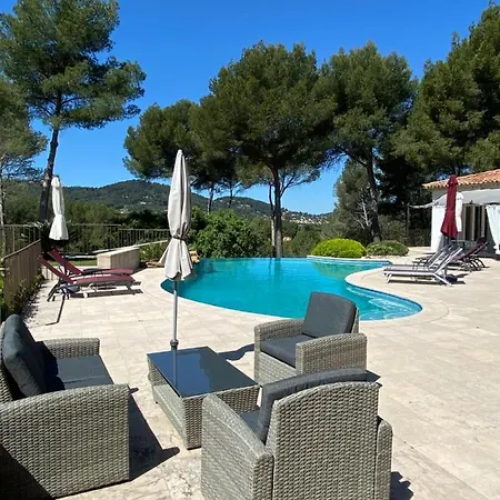 Une Pause En Provence Le Beausset Exterior foto